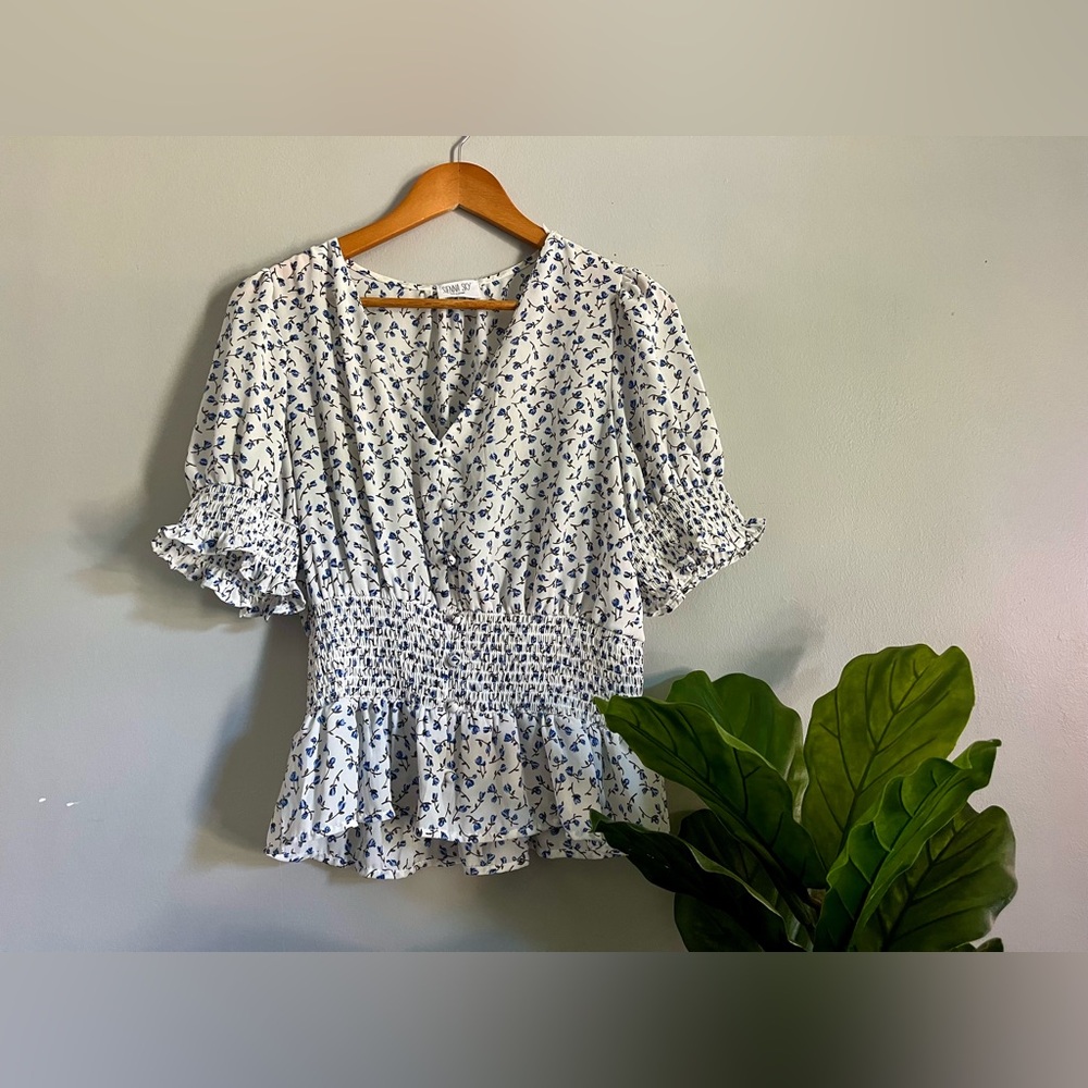 Summer cute shirt perfect for a picnic 🧺
